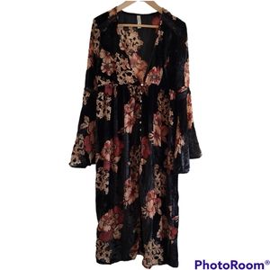 Gypsy Junkies Velvet Floral Duster M/L V-neckline Part Button Flowy Bell Sleeves